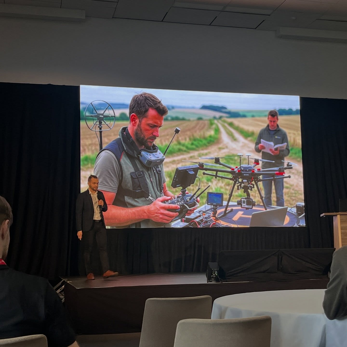 Ukážka veľkého profesionálneho dronu